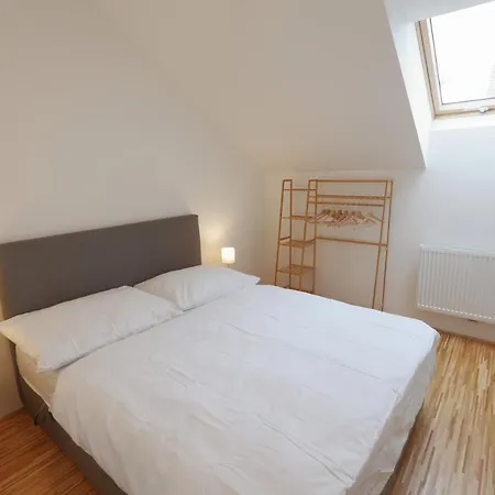 Apartment U Kvetne Zahrady